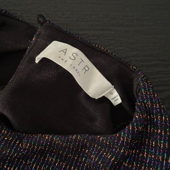 ASTR The Label Long Sleeve Metallic Bodysuit • Size S - Picture 4 of 4